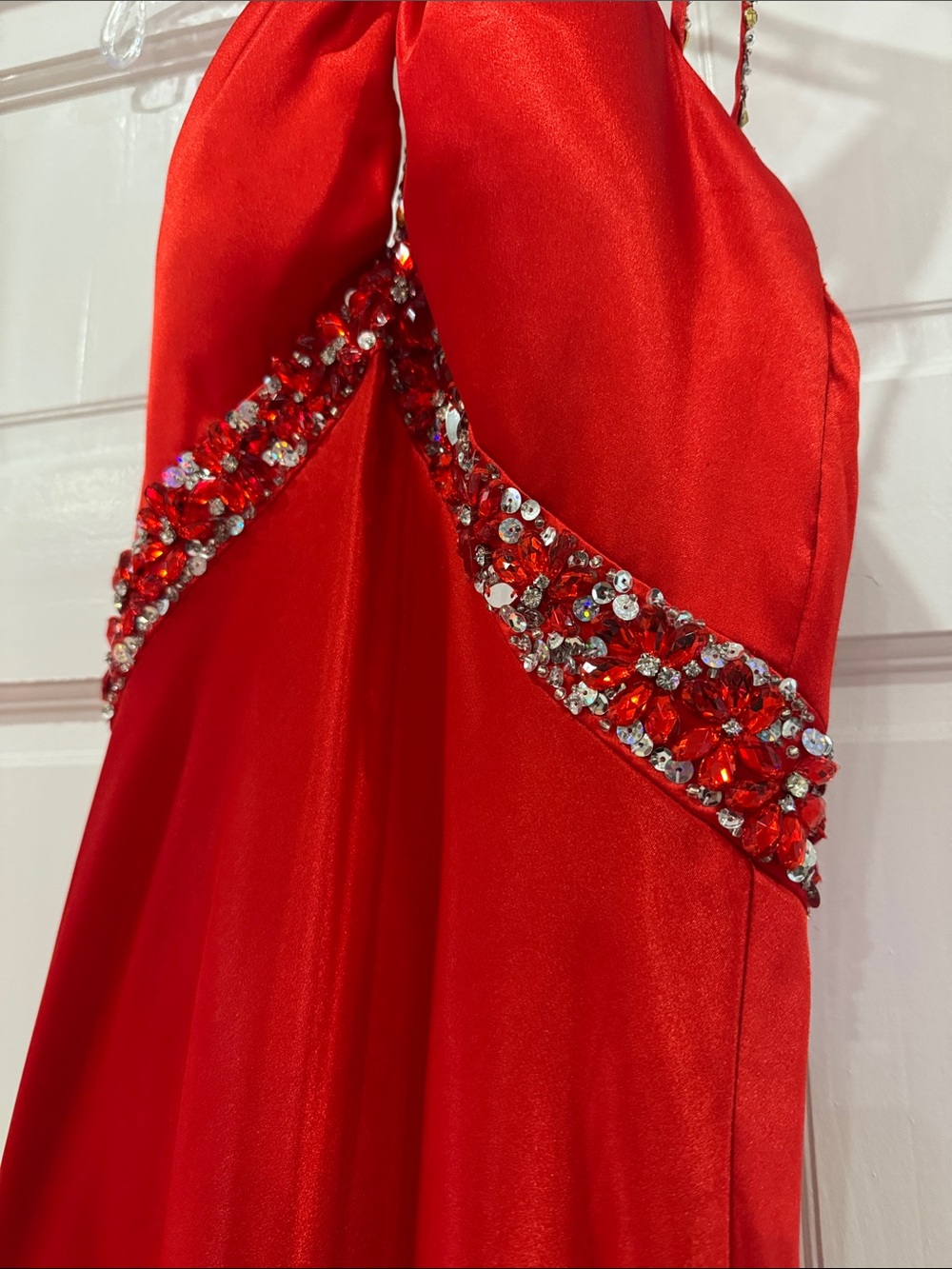 Mari Lee by Madeline Gardner Red Beaded Halter Prom Dress/ Evening Gown formal - Picture 6 of 16